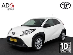 Toyota Aygo X - 1.0 VVT-i MT first | Apple Carplay/Android Auto | achteruitrijcamera | LM velgen |