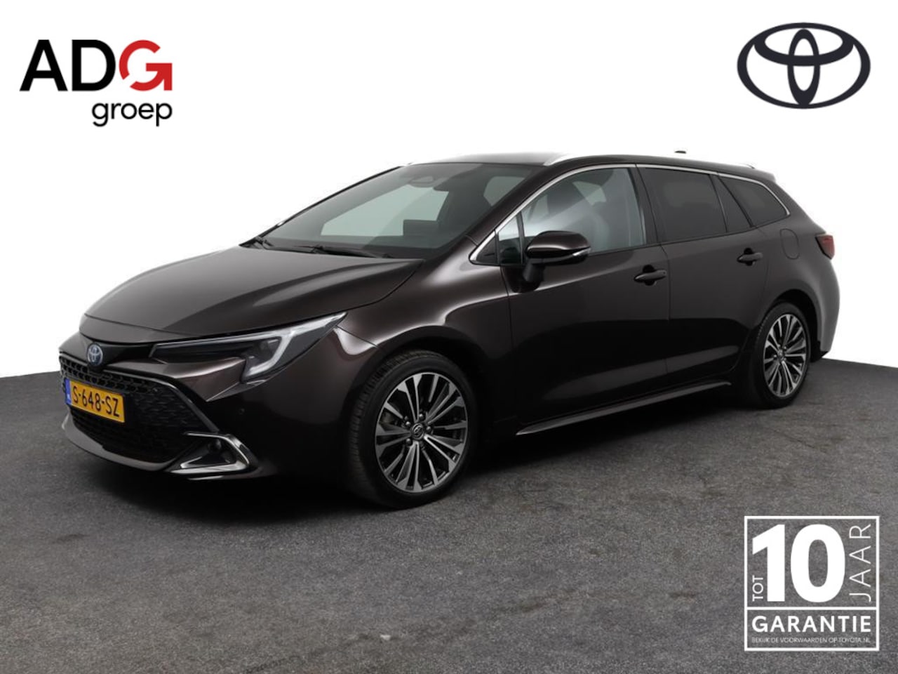 Toyota Corolla Touring Sports - 1.8 Hybrid First Edition | Navigatie | Adaptieve-Cruise | Parkeersensoren | Elektrische ac - AutoWereld.nl