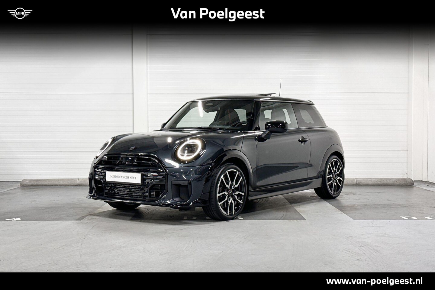 MINI Cooper - C | John Cooper Works Trim | Pakket XL | 18" John Cooper Works Lap Spoke two-tone | Select - AutoWereld.nl