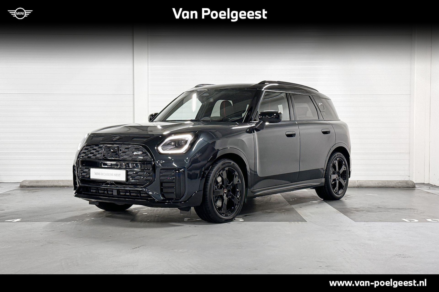 MINI Countryman - E | John Cooper Works Trim | Pakket L | "19 JCW Runway Spoke Black | Selections - AutoWereld.nl