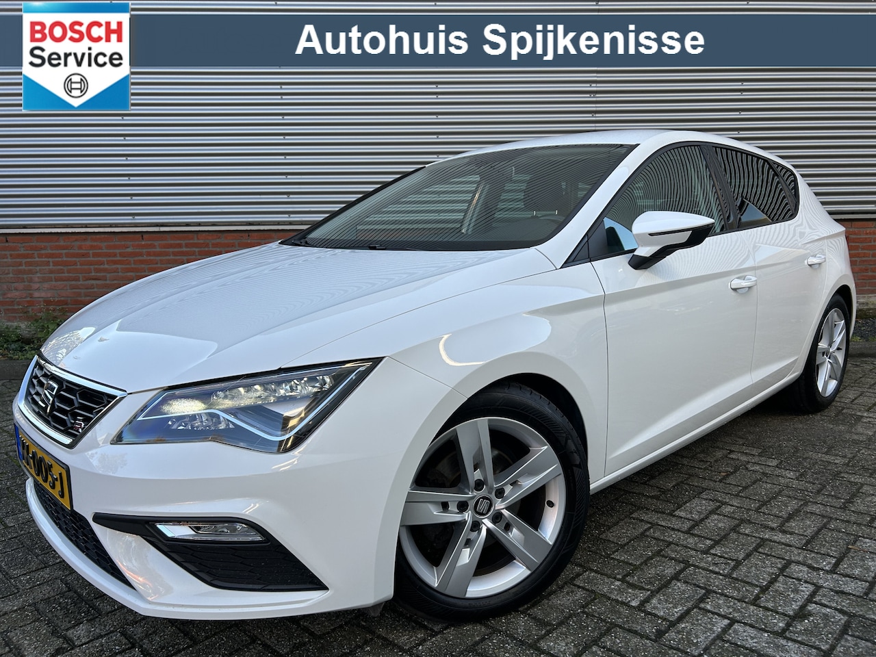 Seat Leon ST - 1.4 TSI FR | Trekhaak | Apple Carplay / Android Auto - AutoWereld.nl