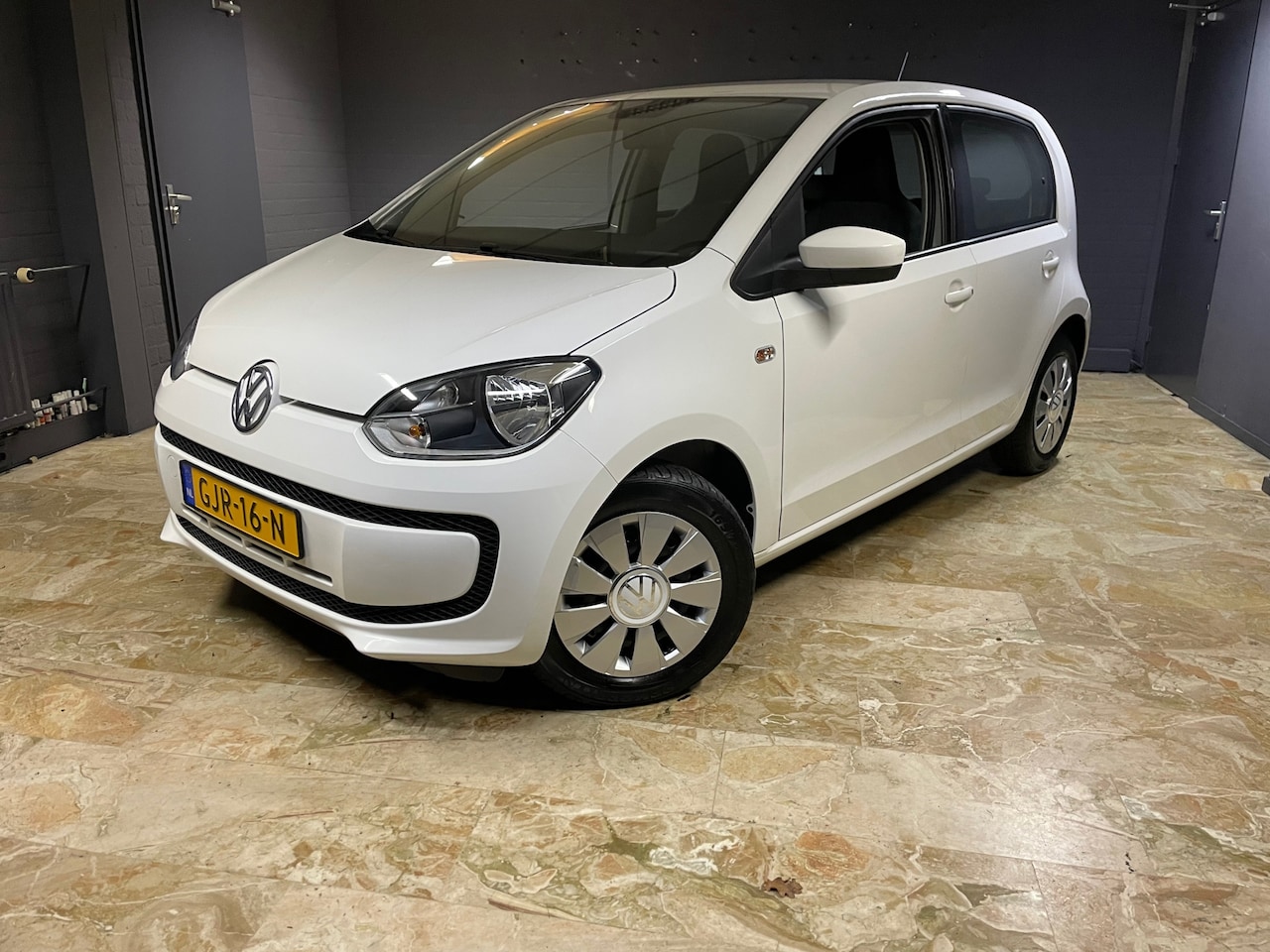 Volkswagen Up! - 1.0 BMT move up! 1.0 BMT move up! - AutoWereld.nl