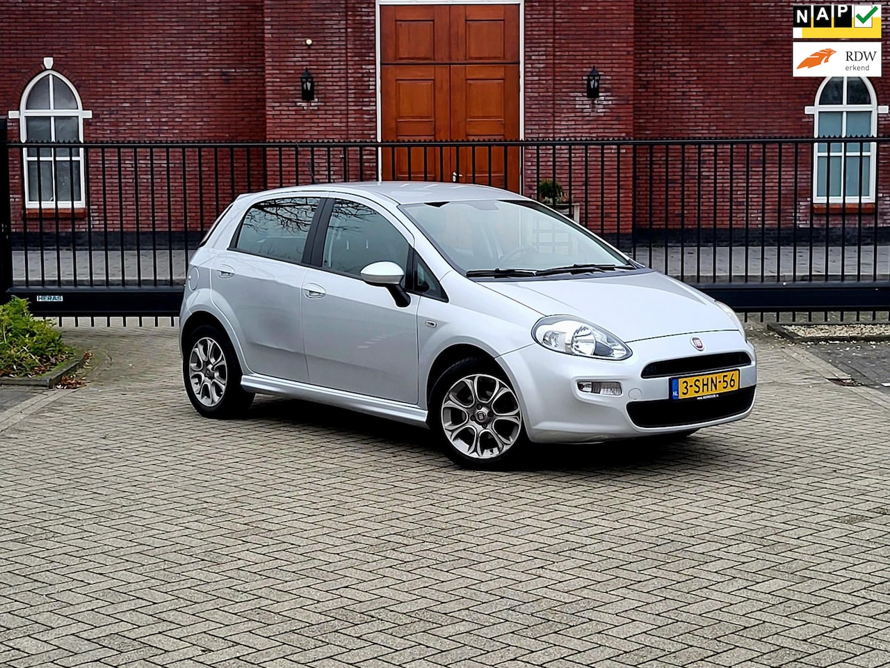 Fiat Punto Evo - 0.9 TwinAir Edizione Cool / Nieuwe Apk / Nap / Airco / 5 drs - AutoWereld.nl