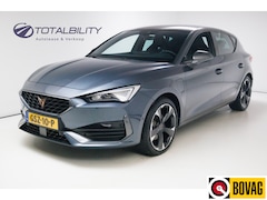 CUPRA Leon - 1.4 e-Hybrid Business 204 PK | Stoel- stuurverwarming | Travel assist | Navigatie Camera,