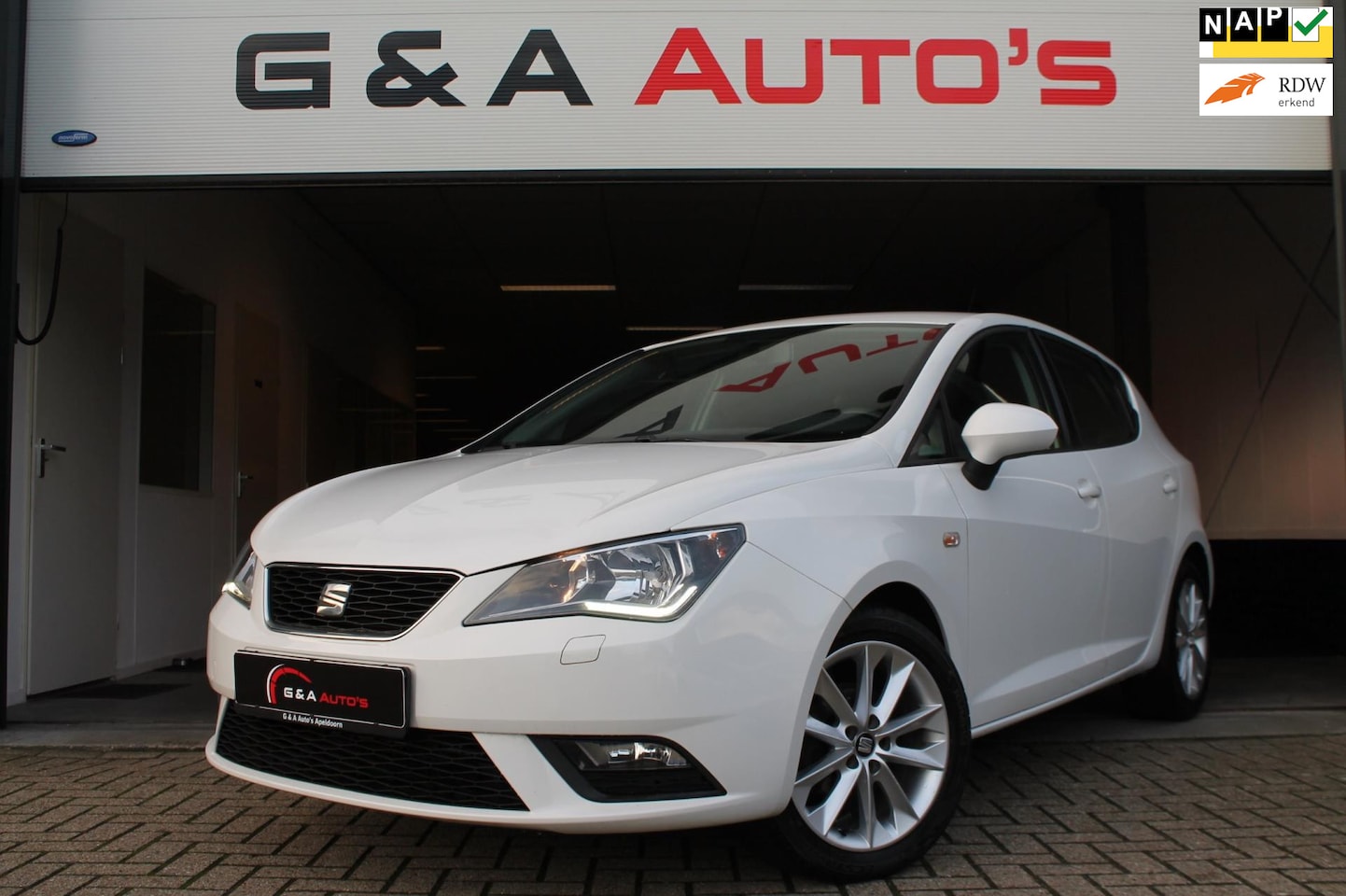 Seat Ibiza - 1.2 AIRCO / CRUISE CTRL / PDC / STOELVERW / MULTI-STUUR - AutoWereld.nl