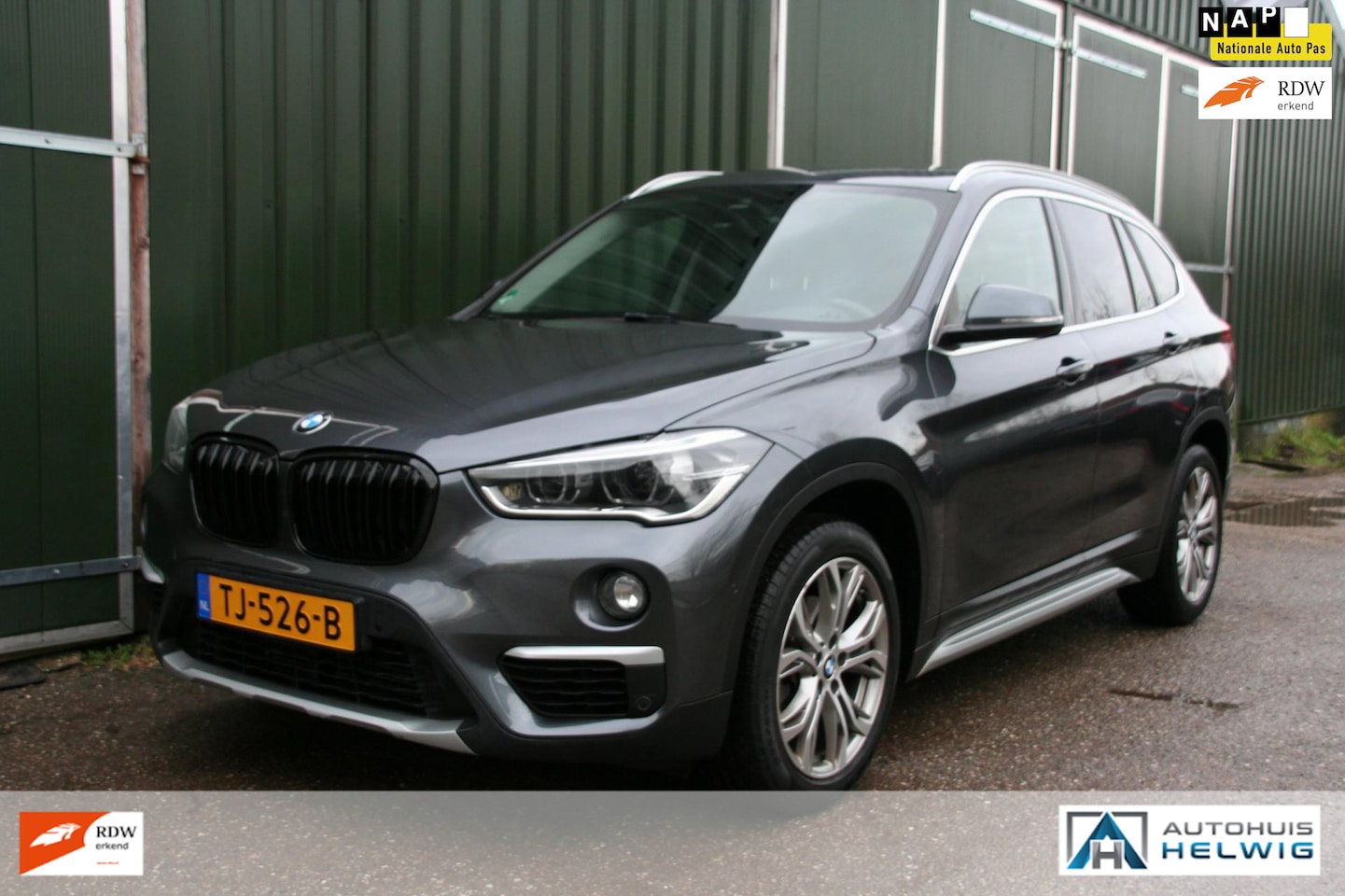 BMW X1 - sDrive18i Executive SDrive18i Executive, 140 PK AUTOMAAT AIRCO, NAVIGATIE, ELEC KLEP, WINTERPAKKET. - AutoWereld.nl