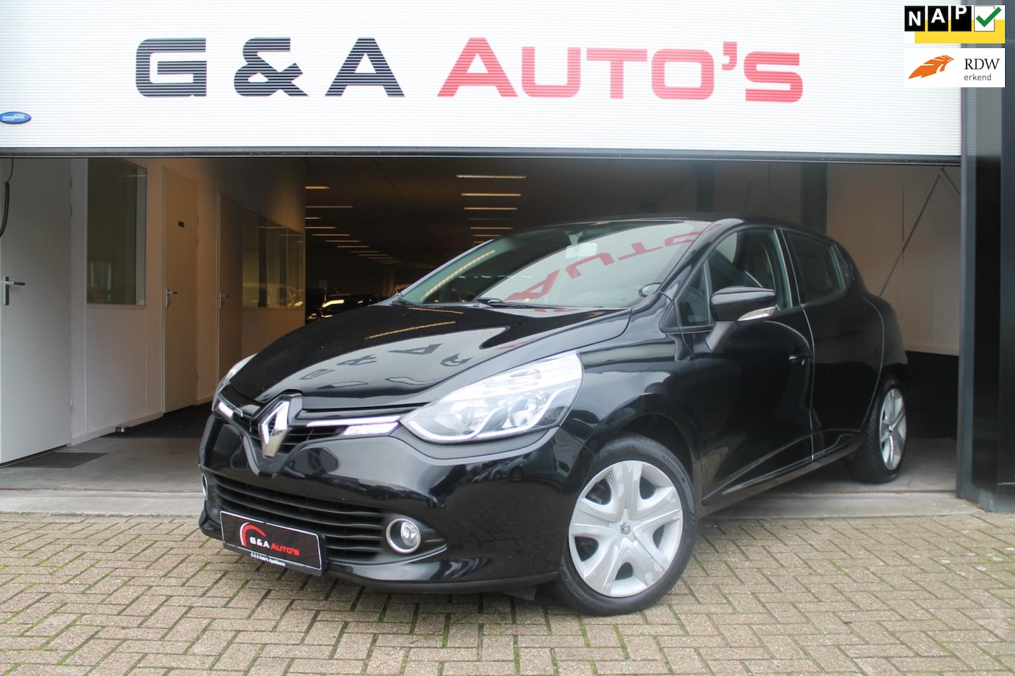 Renault Clio - 0.9 TCE / AIRCO / NAVI / PDC / ELEKTR PAKKET - AutoWereld.nl