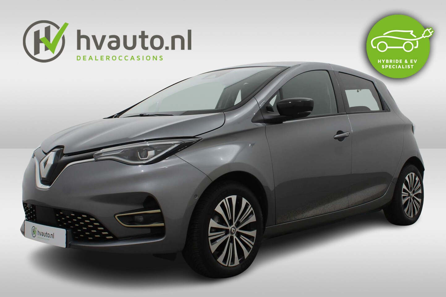 Renault Zoe - R135 ICONIC EV50 ACCUKOOP CCS | Navi | Half leer | Winterpakket - AutoWereld.nl