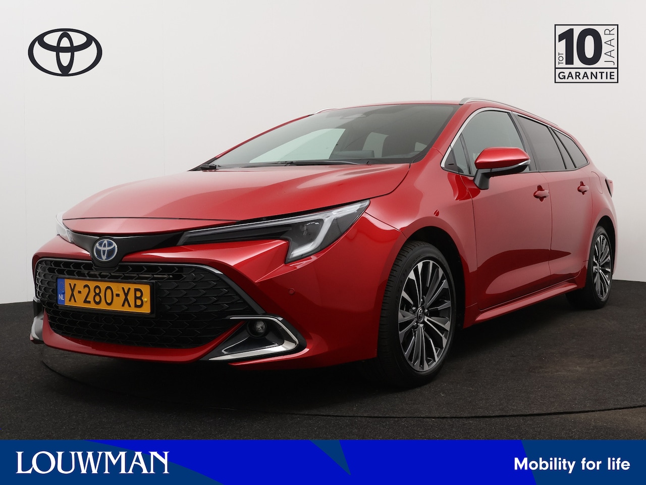 Toyota Corolla Touring Sports - 1.8 Hybrid First Edition | Naviagtie | Camera | Parkeersensoren | Climate Control | Cruise - AutoWereld.nl