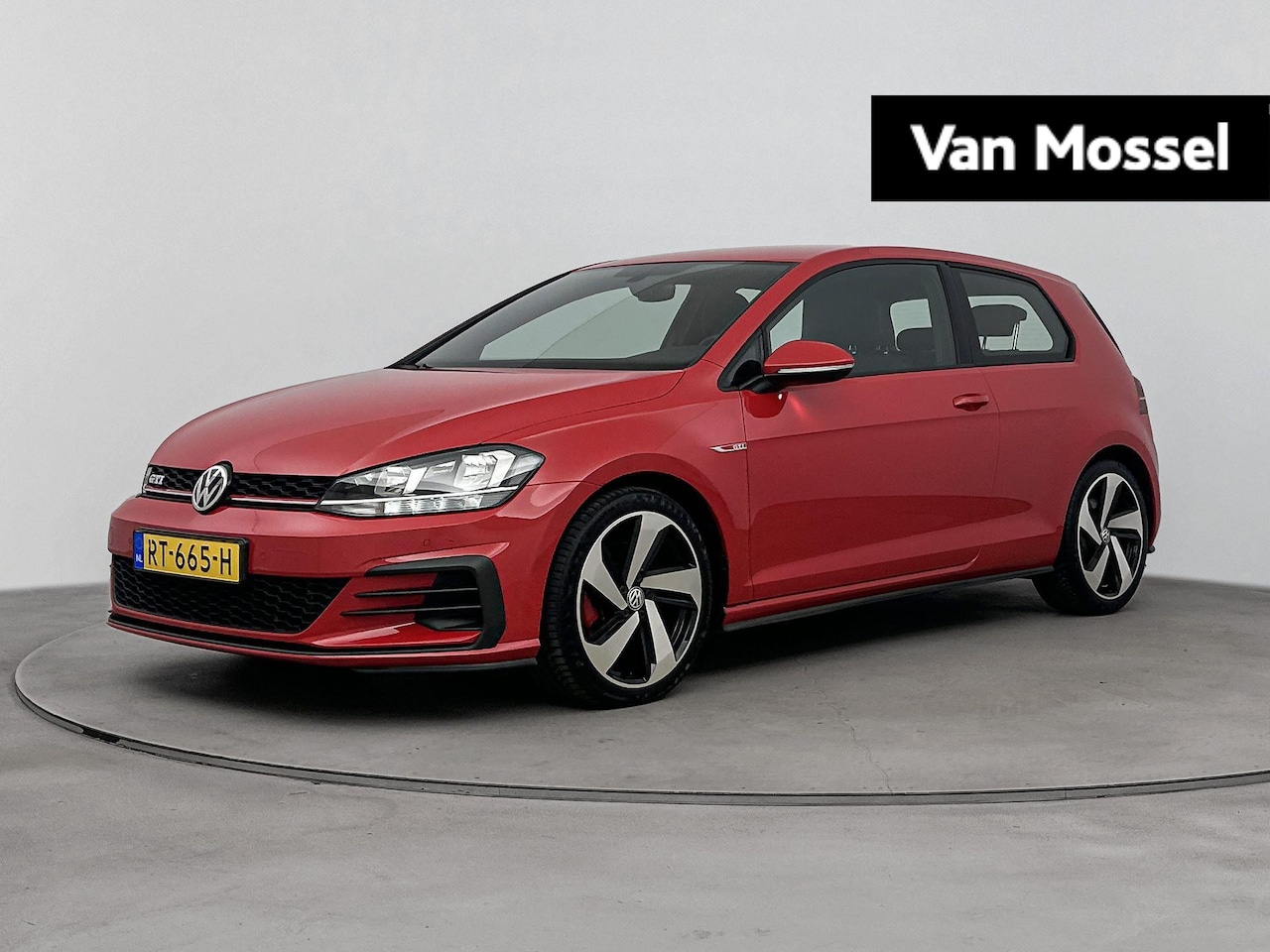 Volkswagen Golf - 2.0 TSI GTI | Airco | parkeersensoren Voor/achter | Cruise Control | 18 Inch Velgen | - AutoWereld.nl