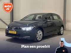 Volkswagen Golf - 1.5 eTSI Style | LED | Carplay | Elektrisch verstelb. stoel met geheugen + massage | Parke