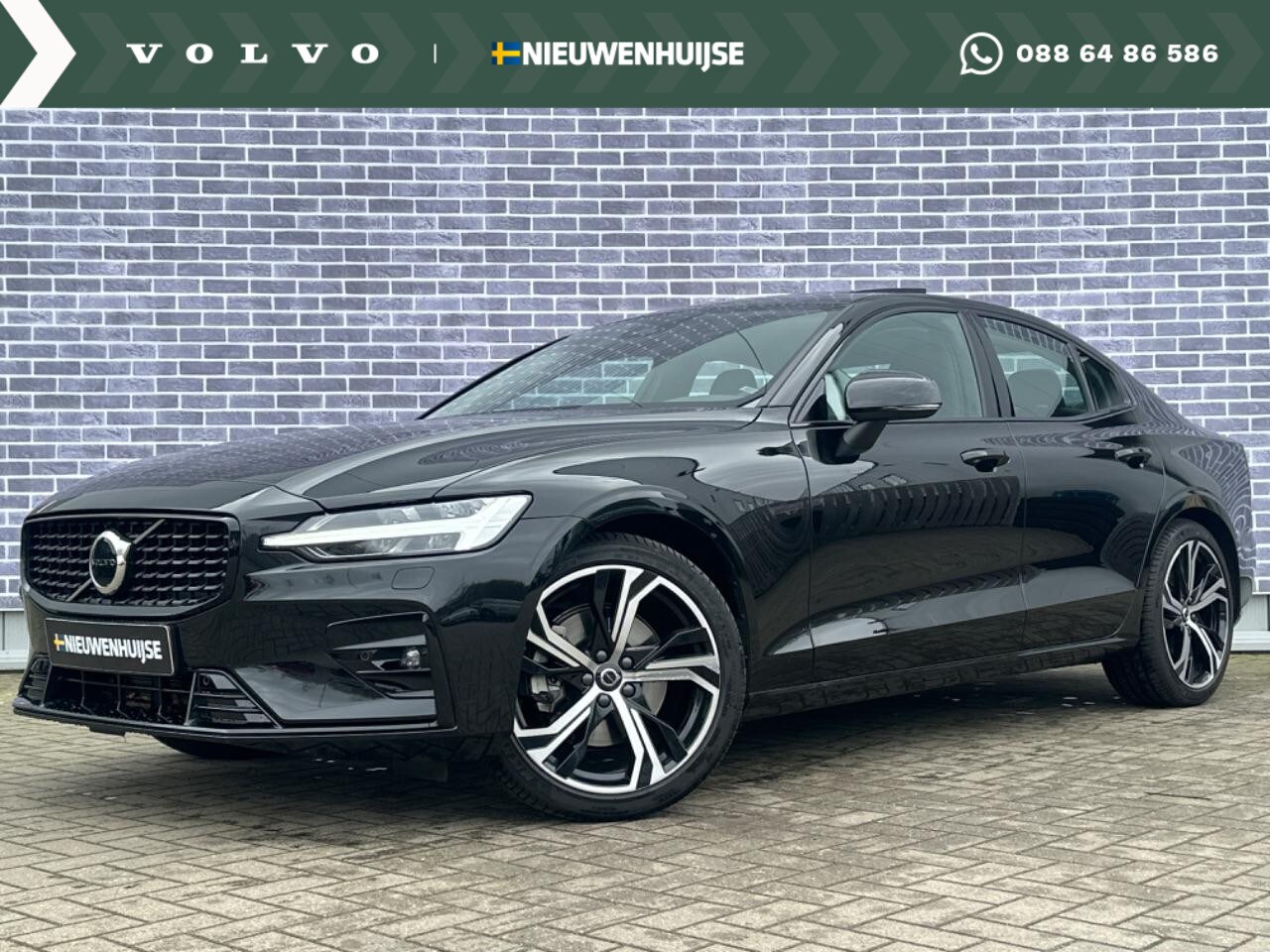 Volvo S60 - B4 Ultimate Dark | Panoramadak | Head-up display | Adaptive cruise control | Stoel- en stu - AutoWereld.nl