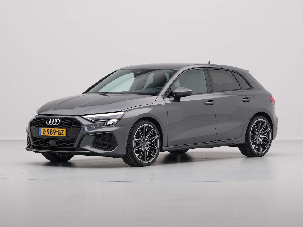 Audi A3 Sportback - 30 TFSI 110 pk S-Tronic S line edition Navi, PDC, 19 inch 93 - AutoWereld.nl