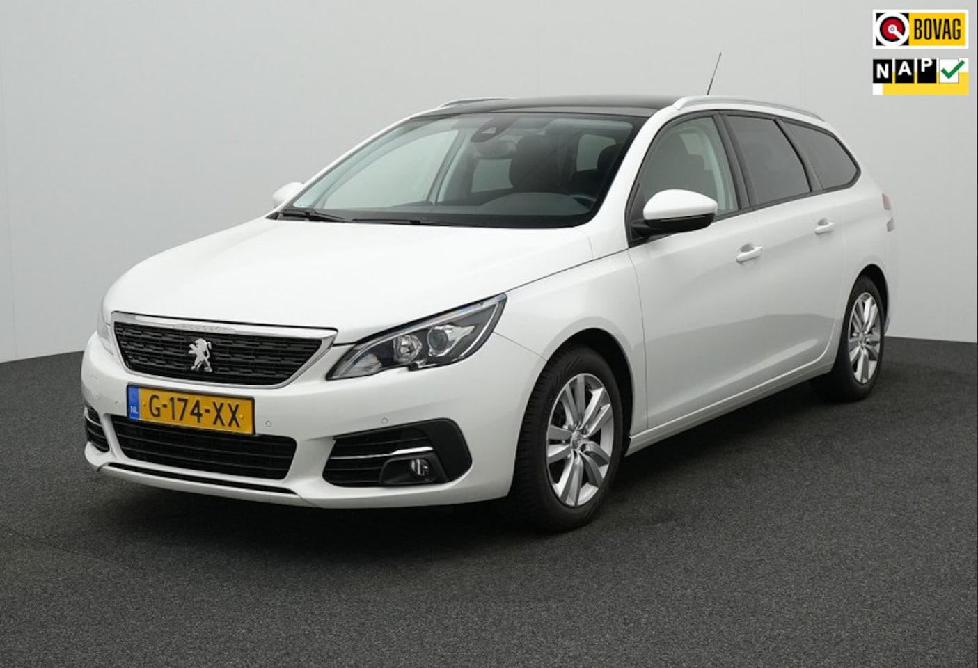 Peugeot 308 SW - 1.2 Turbo Executive - Panodak - Climate - Navi - Parkeerhulp - NL auto - NAP - AutoWereld.nl