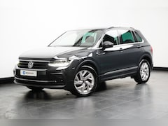 Volkswagen Tiguan - 1.5 TSI 150PK DSG-7 Life | TREKHAAK | NAVIGATIE | ALCANTARA | CAMERA