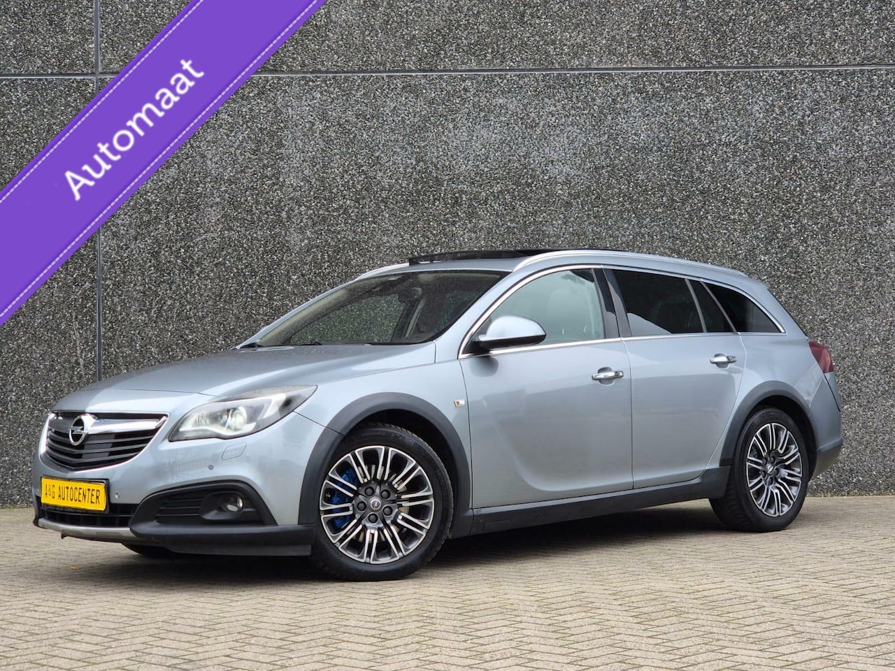 Opel Insignia Country Tourer - 2.0 T 4x4/Leer/Pano/250 PK/18'' - AutoWereld.nl