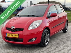 Toyota Yaris - 1.3 VVTi Aspiration Clima Dealer onderhouden