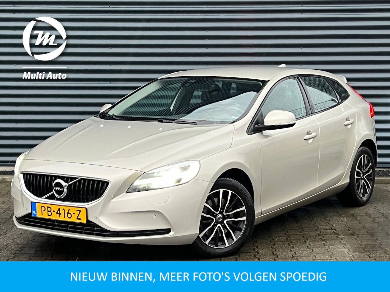 Volvo V40 - 2.0 T3 Nordic+ | Trekhaak | Navi | Led | Stoelverwarming | Climate Control | - AutoWereld.nl