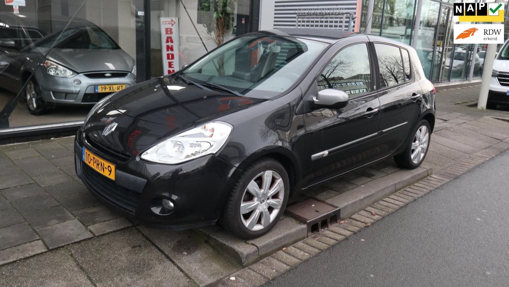 Renault Clio - 1.2 20th Anniversary NAVIGATIE/AIRCO - AutoWereld.nl