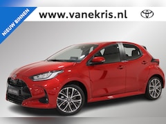 Toyota Yaris - 1.5 Hybrid 130 Executive, BSM, Stuur & Stoelverwarming, Parkeersensoren voor en achter, Ap