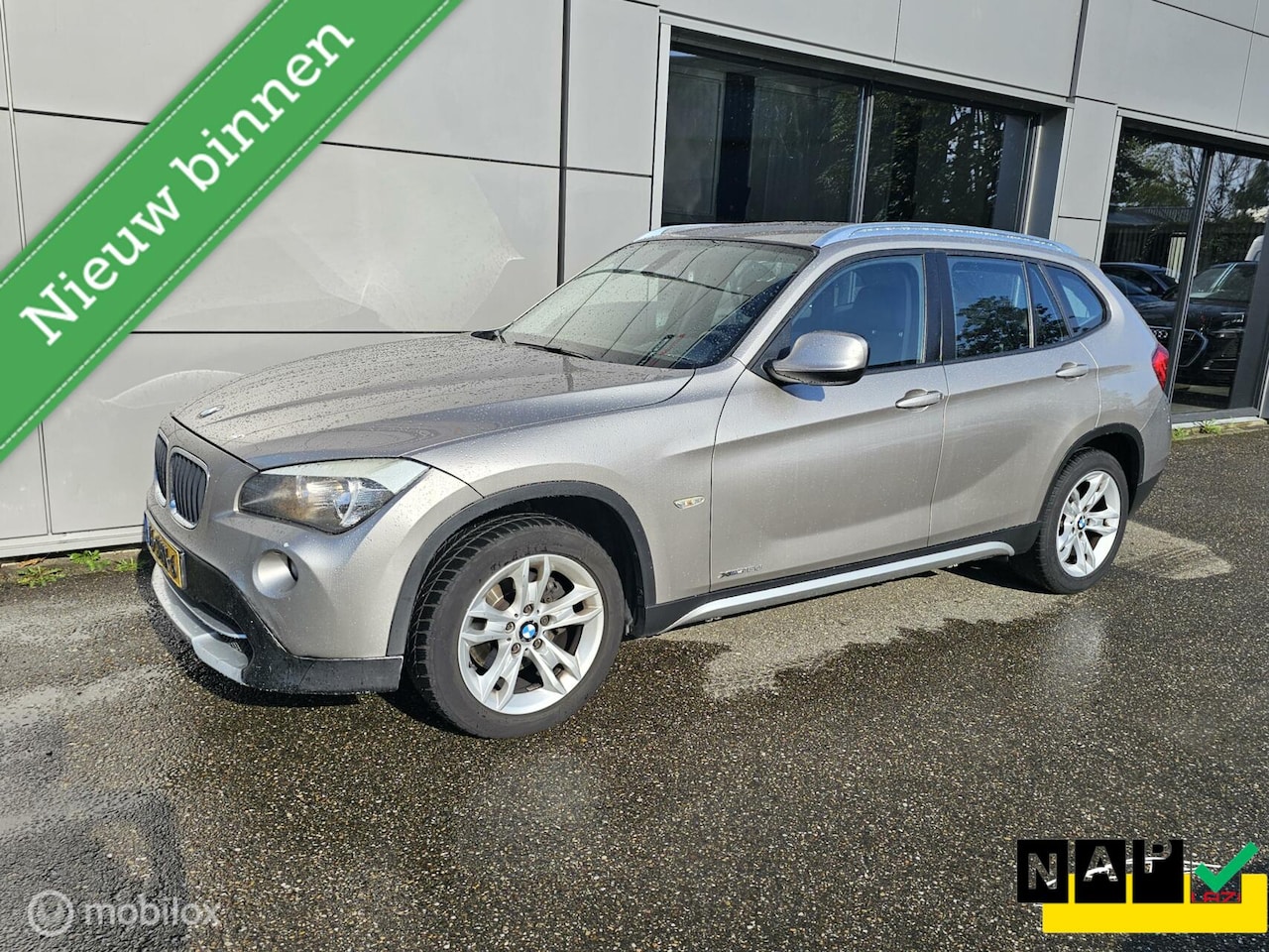 BMW X1 - xDrive18d Business Automaat/Clima/Navi/PDC - AutoWereld.nl