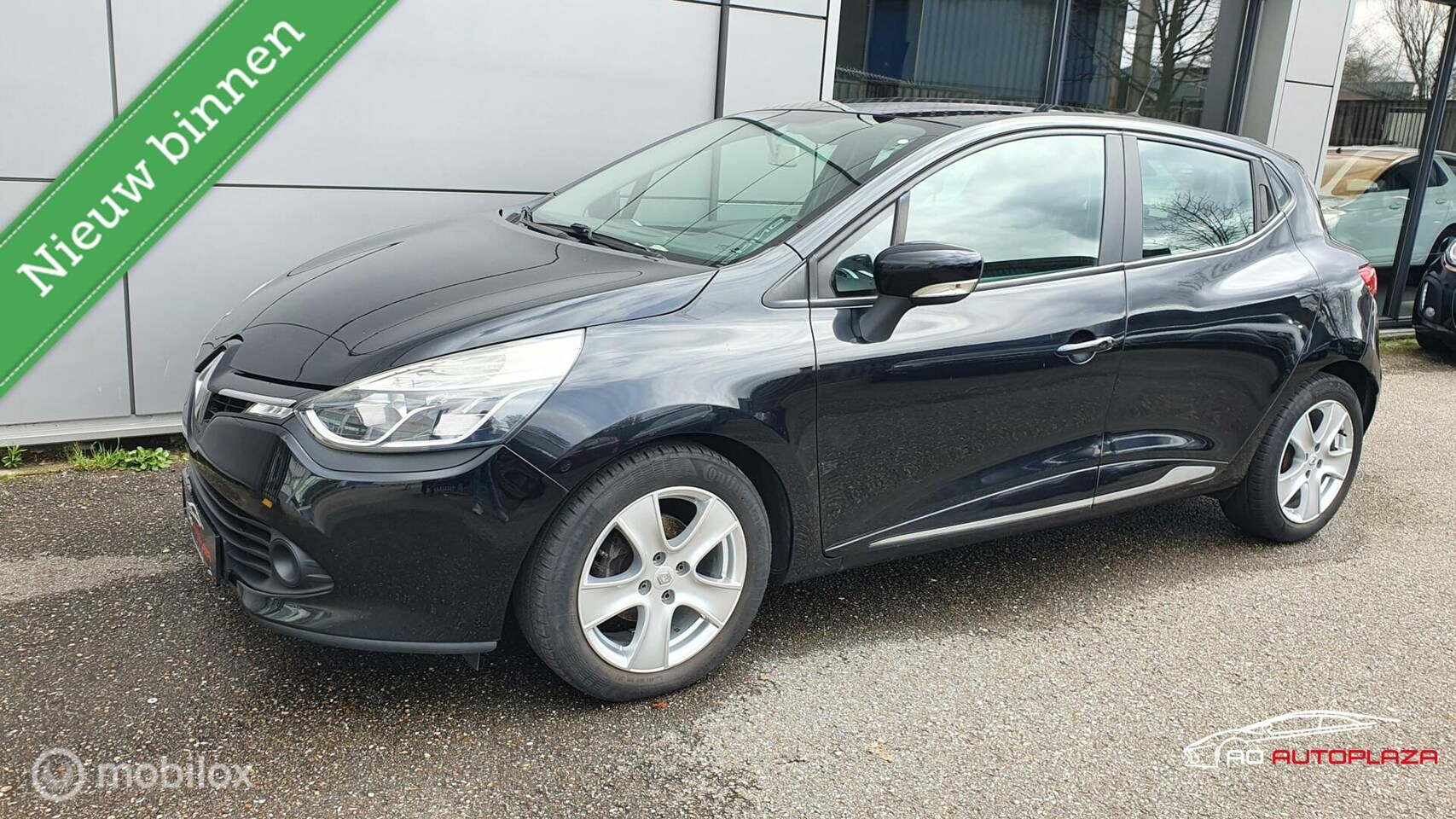 Renault Clio - 0.9 TCe Dynamique Navi/Parkeersensoren/Stoelverwarming - AutoWereld.nl