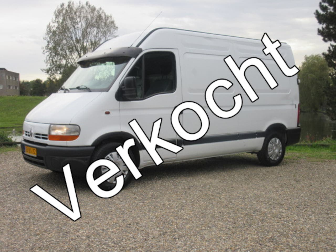 Renault Master - T35 2.5dCi L2H2 - 3 Zits - AutoWereld.nl