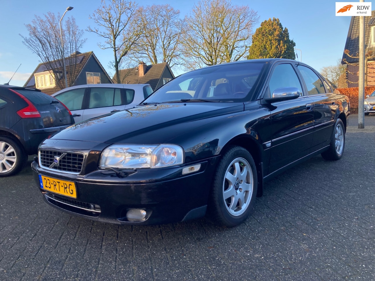 Volvo S80 - 2.4 Momentum Graphite Automaat 125kW-170PK,Apk 2/9/25,Airco,Leder,Elek-pakket,3499,- - AutoWereld.nl