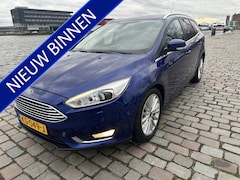 Ford Focus Wagon - 1.0 Titanium leer navi/camera airco/ecc