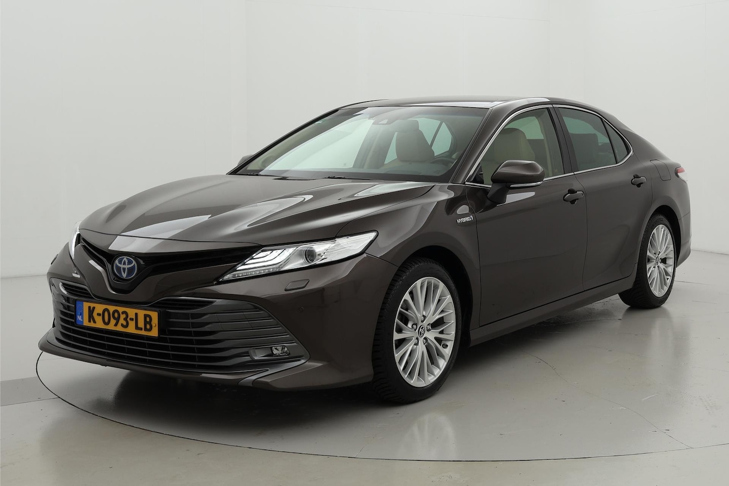 Toyota Camry - 2.5 Hybrid Premium Automaat - AutoWereld.nl