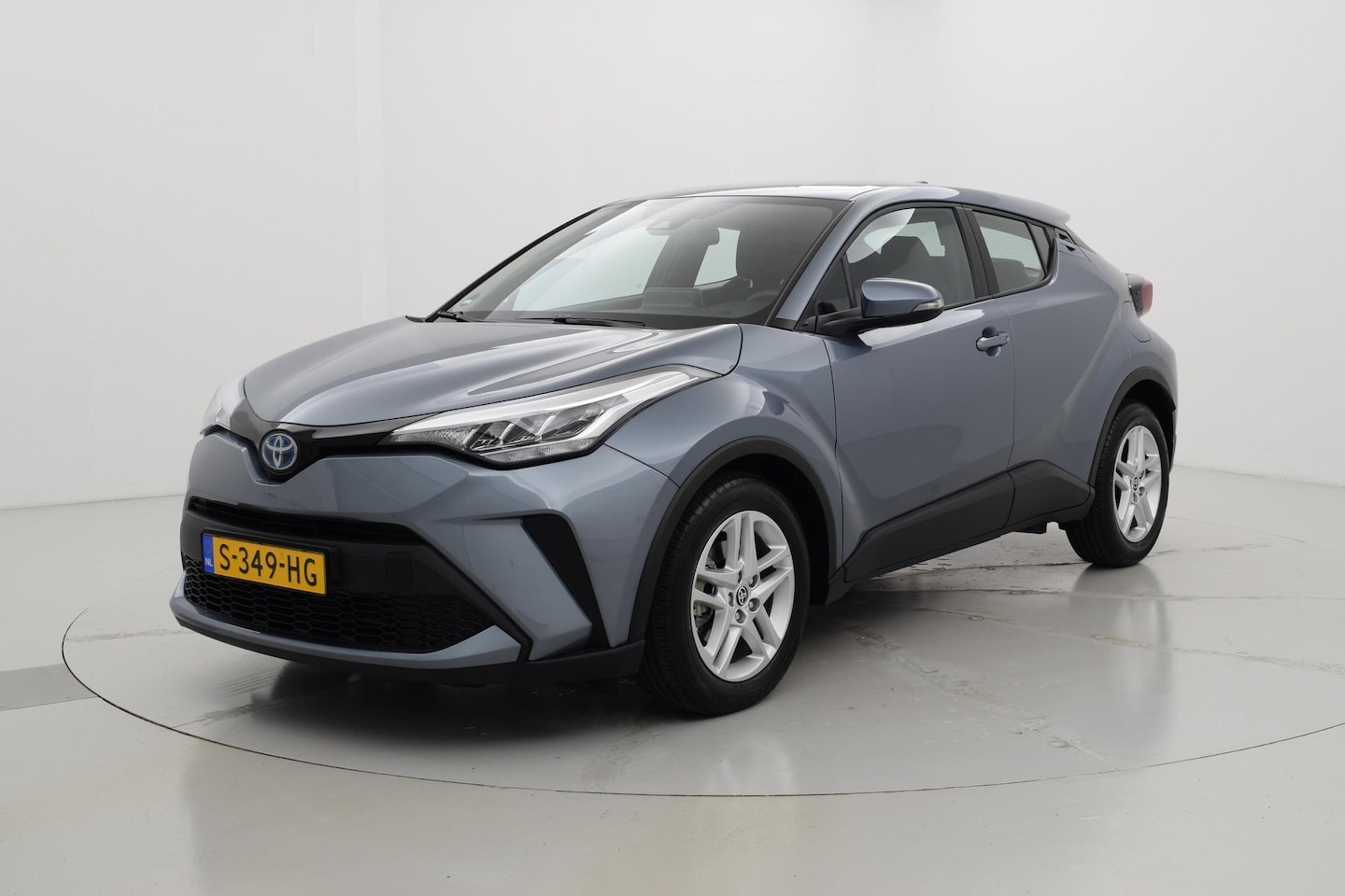 Toyota C-HR - 1.8 Hybrid Active Apple/Android Automaat - AutoWereld.nl