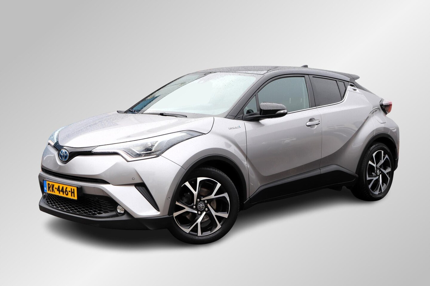 Toyota C-HR - 1.8 Hybrid Bi-Tone Plus Trekhaak-Navi - AutoWereld.nl