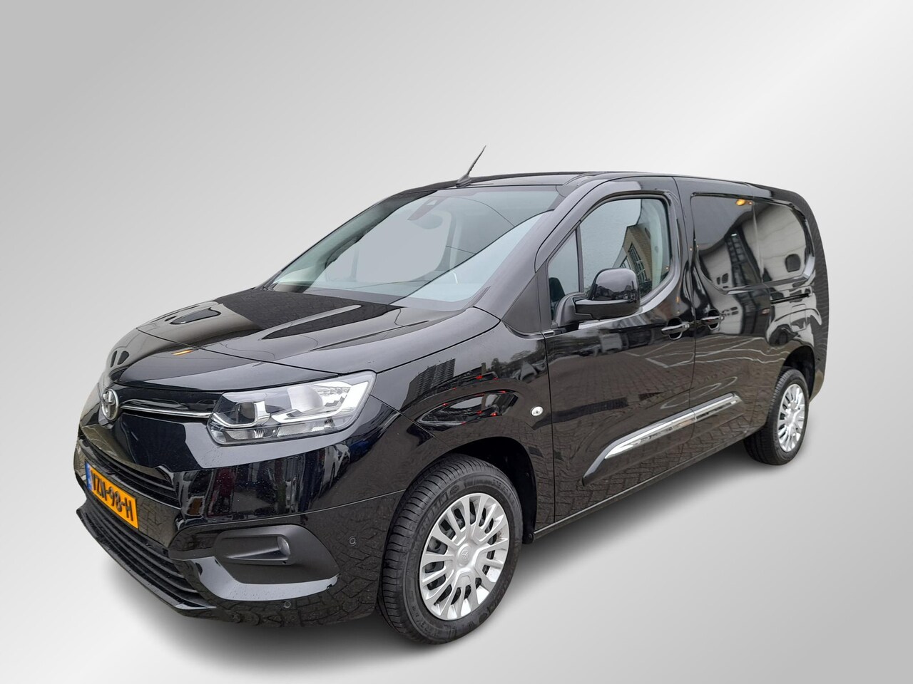 Toyota ProAce City - 1.5 D-4D Prof Long Trekhaak Lat om lat betimmering - AutoWereld.nl