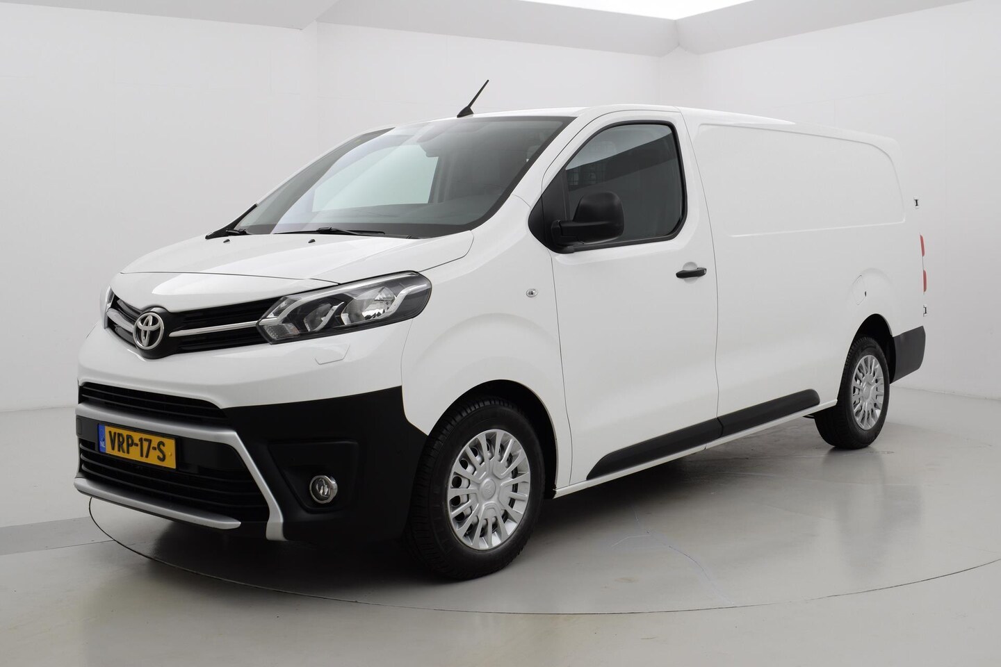 Toyota PROACE Long Worker - 2.0 D-4D Navigator Dodehoek - AutoWereld.nl