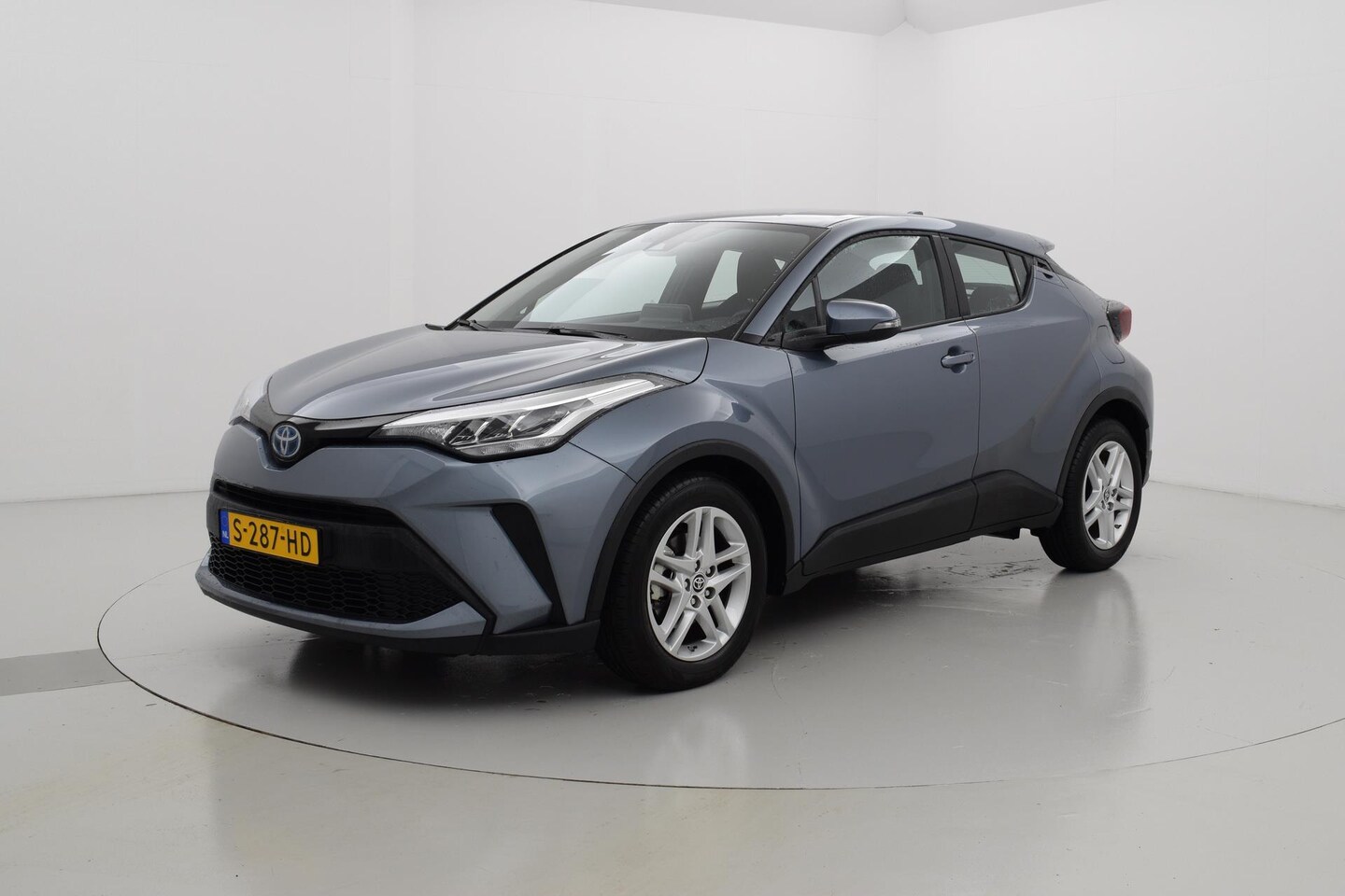 Toyota C-HR - 1.8 Hybrid Active Apple/Android Automaat - AutoWereld.nl