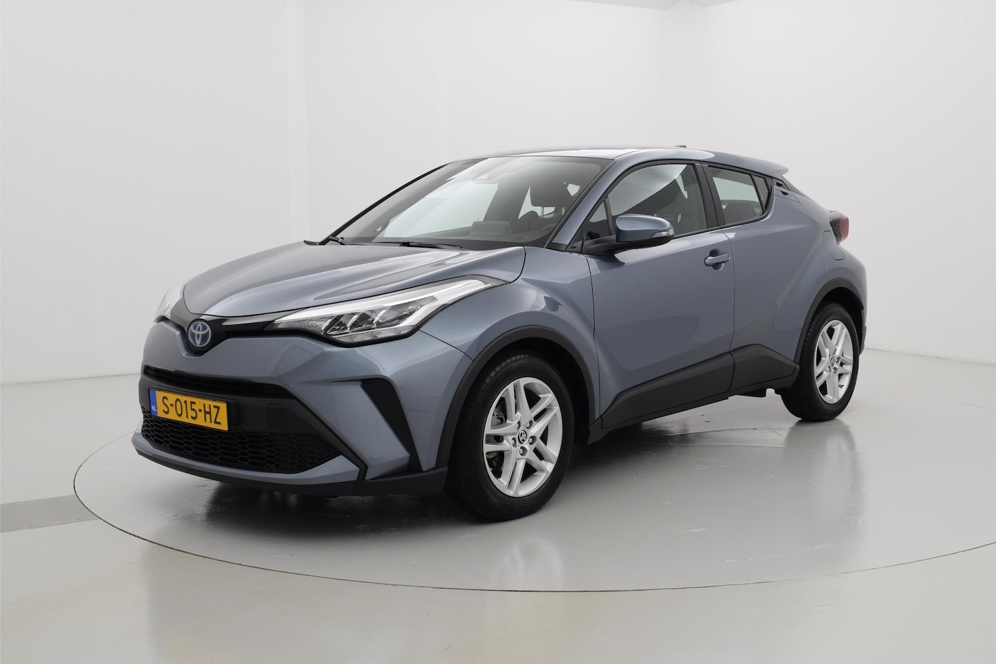 Toyota C-HR - 1.8 Hybrid Active Apple/Android Automaat - AutoWereld.nl