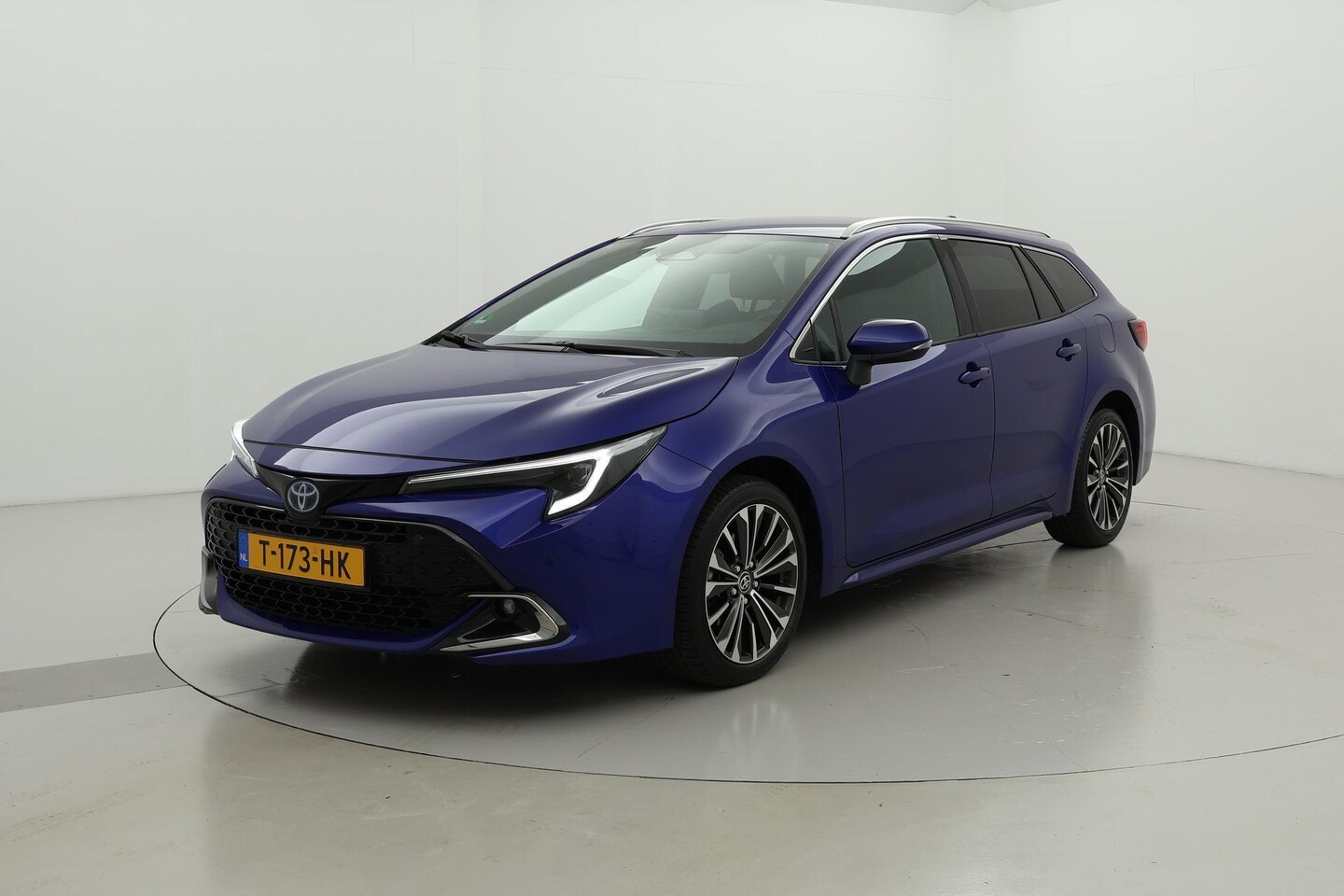 Toyota Corolla Touring Sports - 1.8 Hybrid First Edition Apple\Andr - AutoWereld.nl