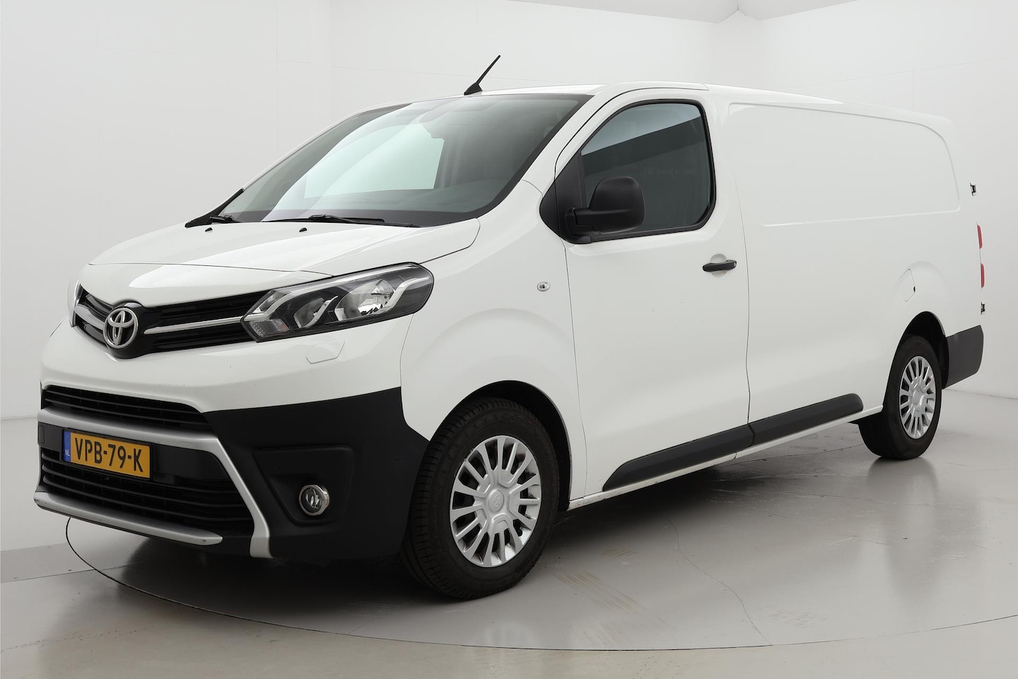 Toyota ProAce Worker - 2.0 D-4D Cool Comfort Long 2.0 D-4D Cool Comfort Long - AutoWereld.nl