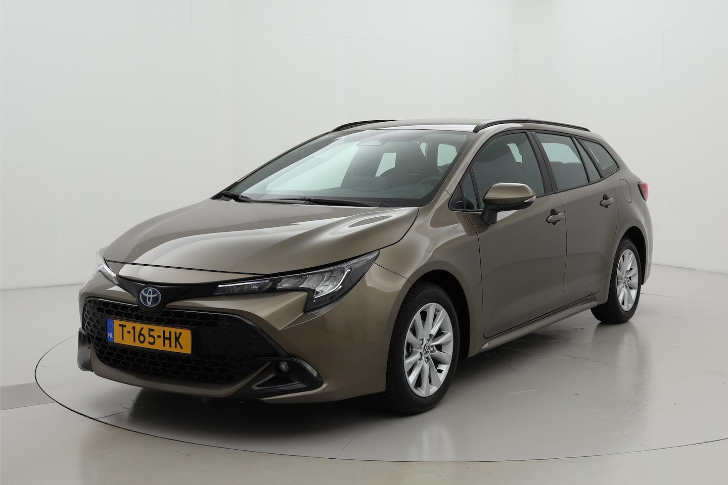 Toyota Corolla Touring Sports - Hybrid 140 Active Apple\Android - AutoWereld.nl