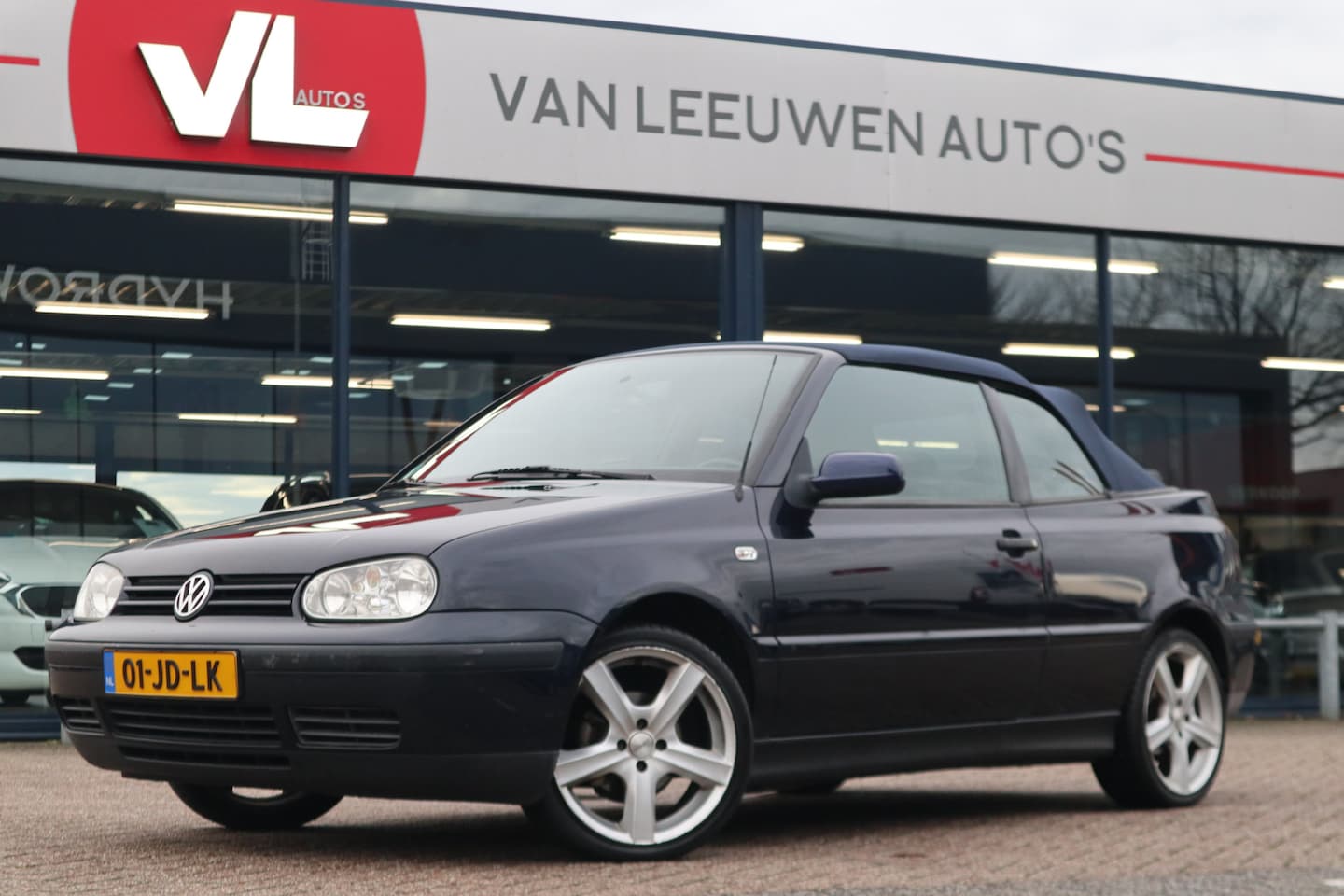 Volkswagen Golf Cabriolet - 2.0 Trendline | Airco | Trekhaak | Radio CD - AutoWereld.nl