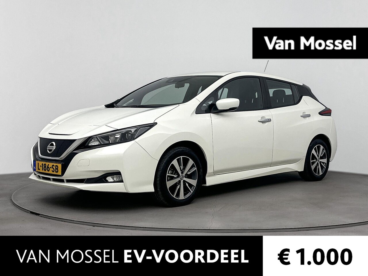 Nissan LEAF - Acenta 40 kWh | Navigatie | Achteruitrijcamera | Adaptive Cruise Control | Climate Control - AutoWereld.nl