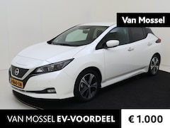 Nissan LEAF - N-Connecta 40 kWh | Navigatie | 360 Camera | Parkeersensoren | Stoel verwarming | 17 inch