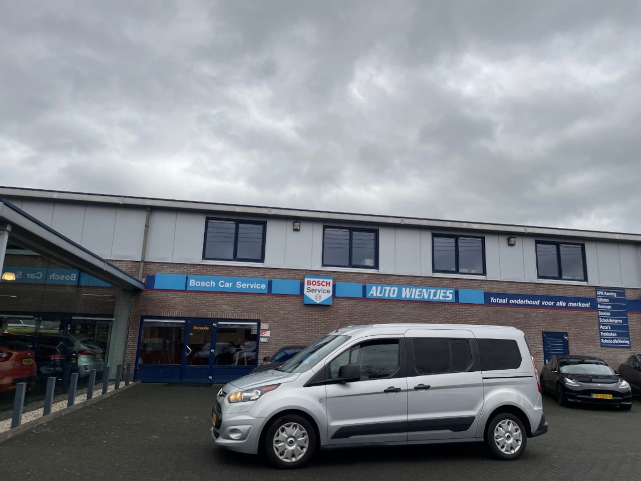 Ford Transit Connect - 1.5 TDCI 74kw | L2 Trend | Airco | Cruise - AutoWereld.nl