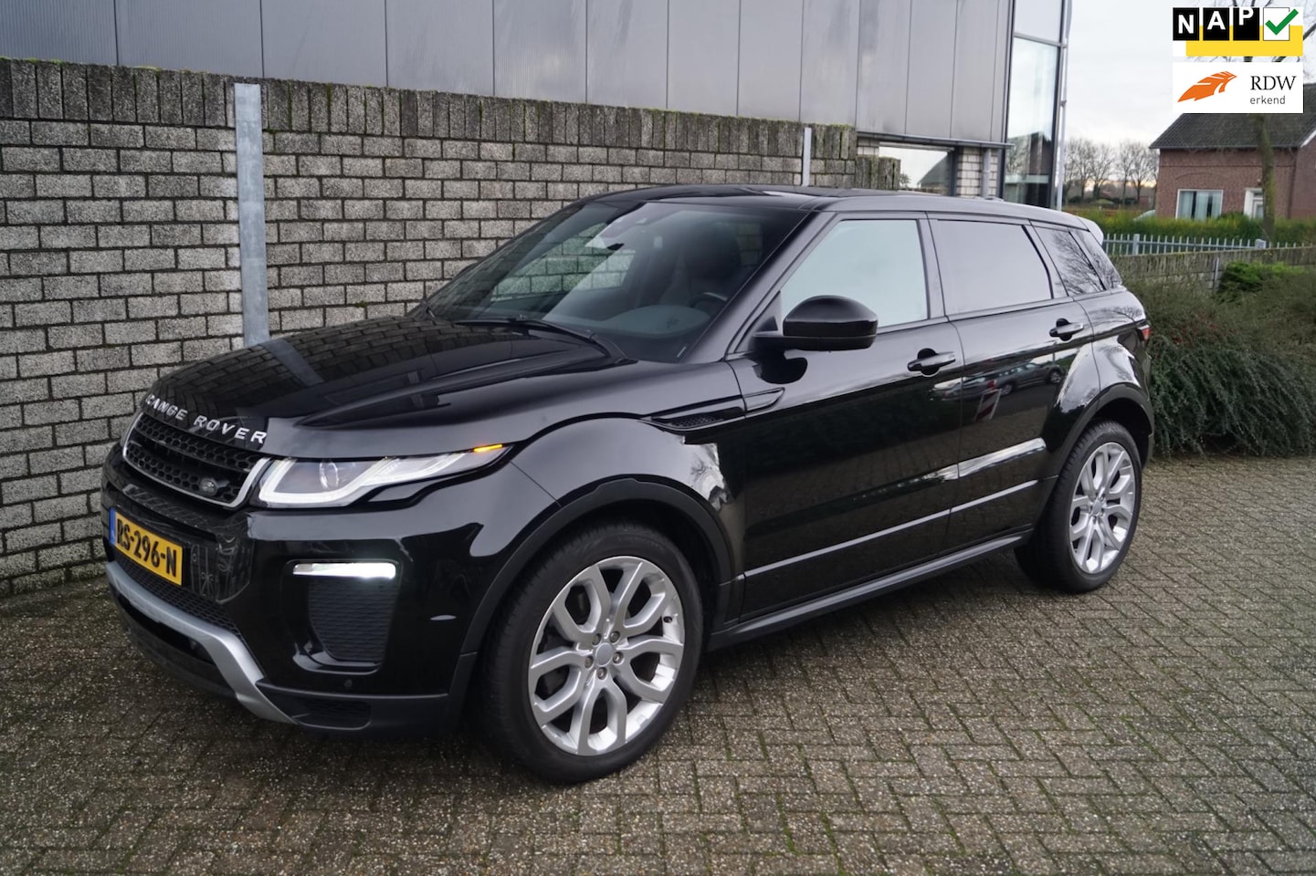 Land Rover Range Rover Evoque - 2.0 TD4 HSE Dynamic 4WD 180 PK Autom Panodak Leder Navi Camera Clima Cruise Xenon PDC LMV - AutoWereld.nl