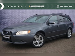 Volvo V70 - 2.5T Kinetic | Youngtimer | Estate-line | Bluetooth | Trekhaak | Spoiler |