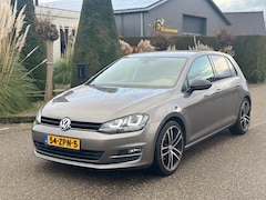 Volkswagen Golf - 2.0 TDI Highline 2013 Clima/Lmv