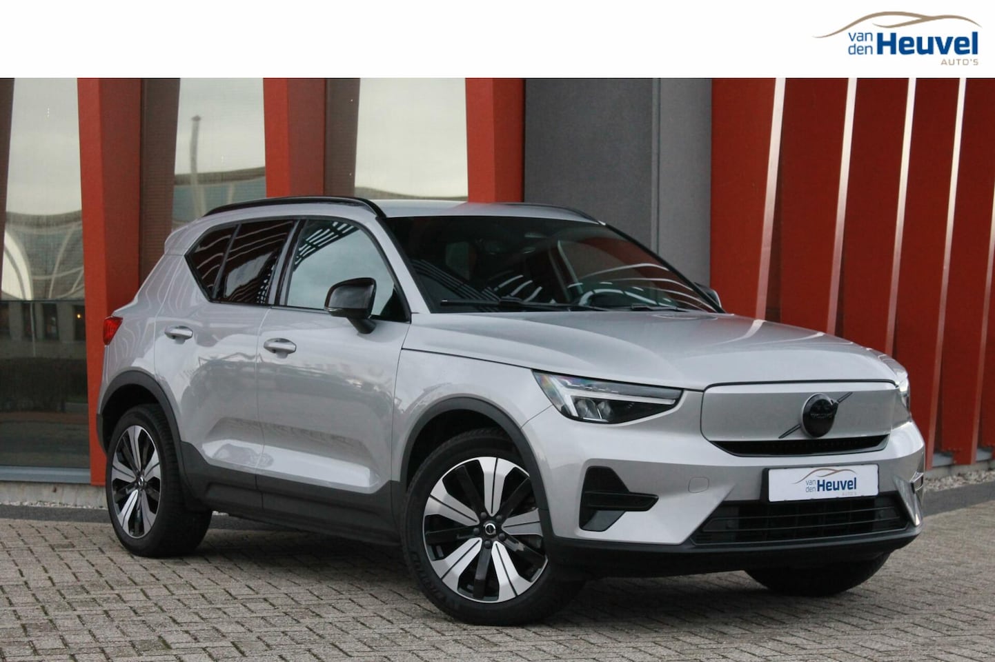 Volvo XC40 - Recharge Core | Parkeercamera - AutoWereld.nl