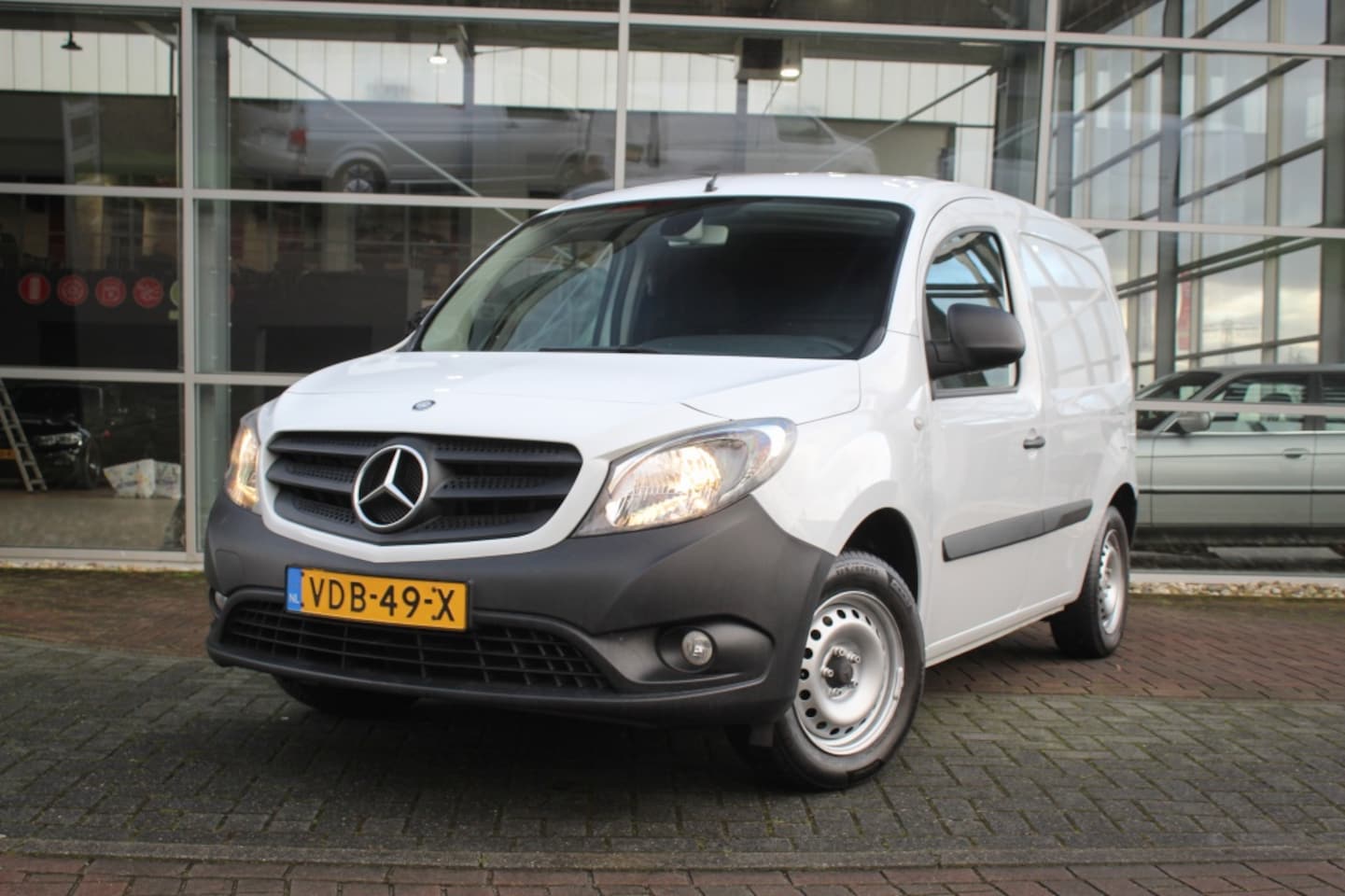 Mercedes-Benz Citan - 108 CDI BlueEFFICIENCY | Trekhaak | Navi | Airco | - AutoWereld.nl