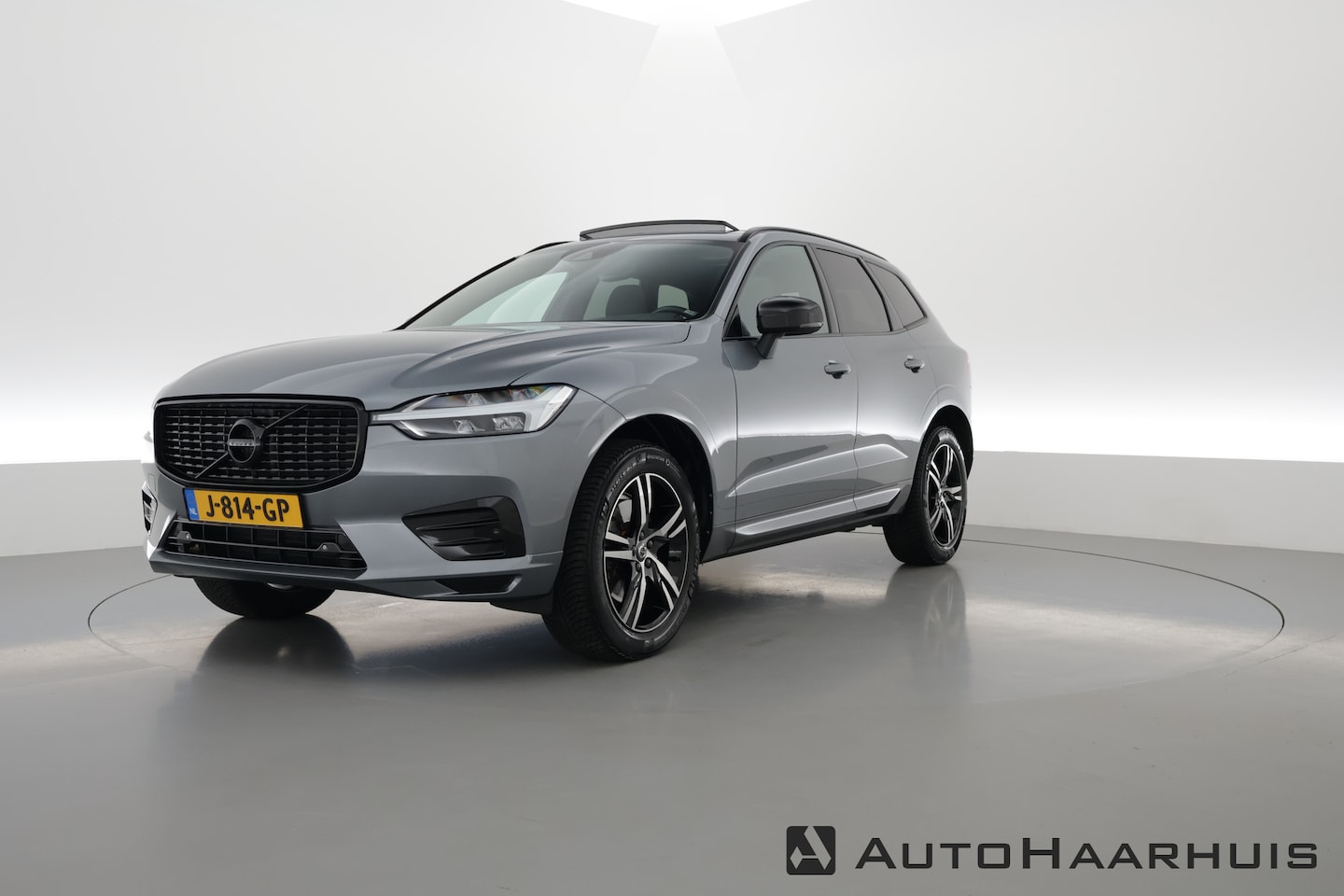 Volvo XC60 - T5 R-Design 250pk | Pano | HUD | Pilot Assist | Elek. Trekhaak | Navi | Camera | - AutoWereld.nl