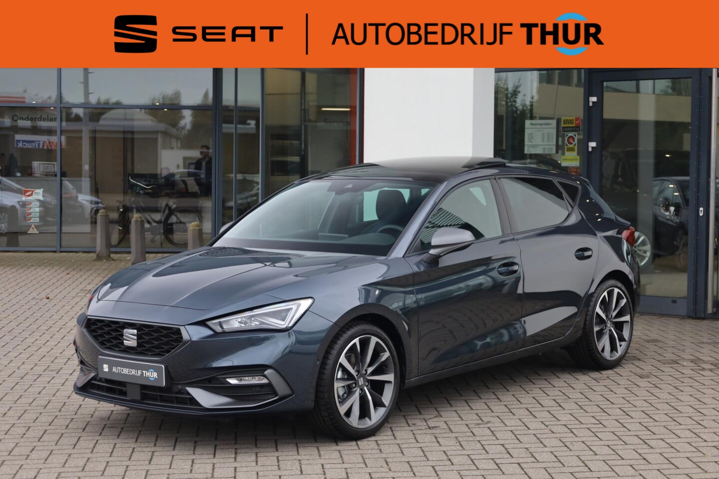 Seat Leon - 1.0 TSI FR Business Intense 1.0 TSI FR Business Intense 110PK / 81kW, Glazen elekt. panoramadak, airco, achteruitrijca - AutoWereld.nl